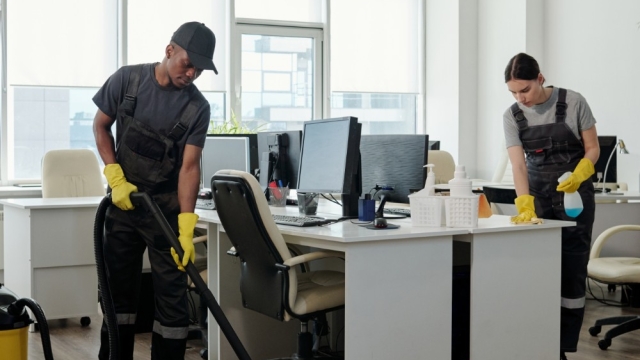 Pressure Washing vs. Soft Washing: Which Exterior Cleaning Method Is Best?